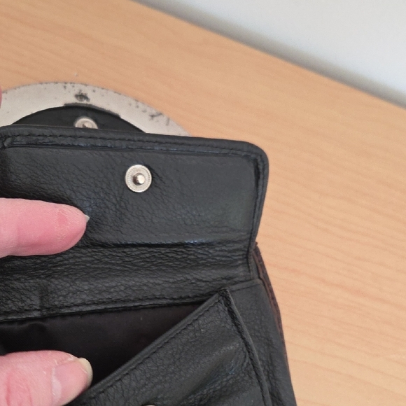 Brighton Dark Brown Crocodile-Embossed Leather Wallet - Picture 5 of 9